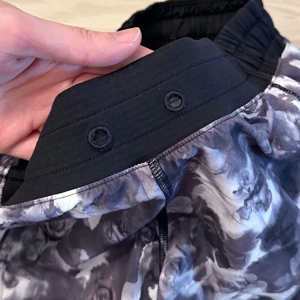 Lululemon Women’s Hotty Hot Athletic Short
